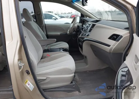 2011 Toyota Sienna Le from USA, damaged, VIN 5TDKK3DC4BS124961